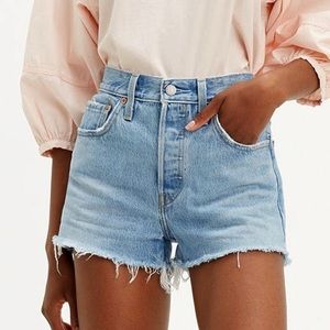 NWT Levi’s 501 Shorts